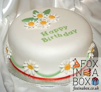 Birthday cake with daisies